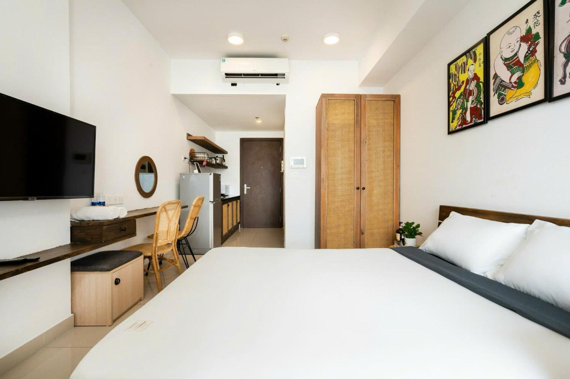 Otis - Rivergate Building District 4 Apartment *