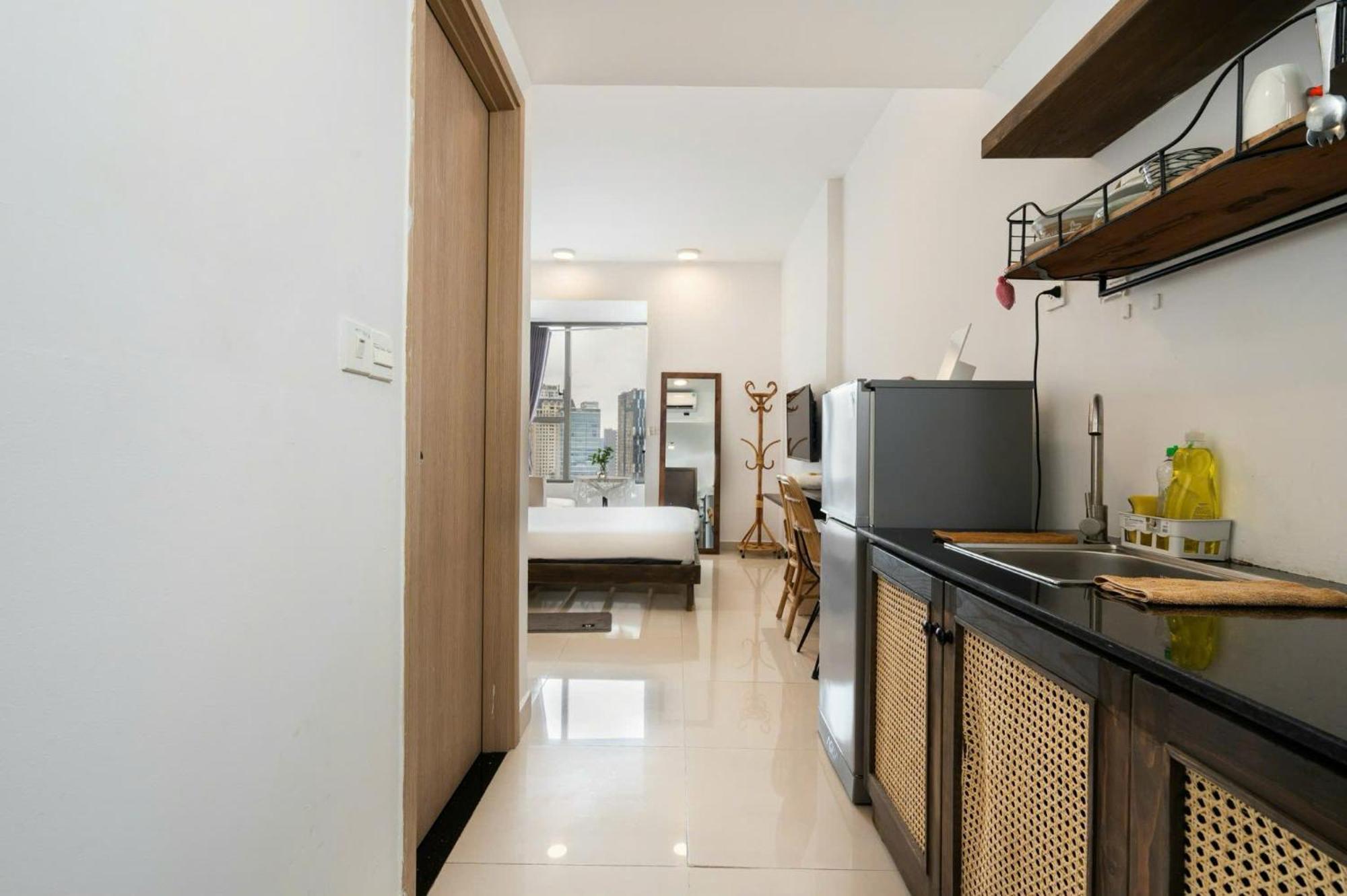 Otis - Rivergate Building District 4 * Ho Chi Minh City