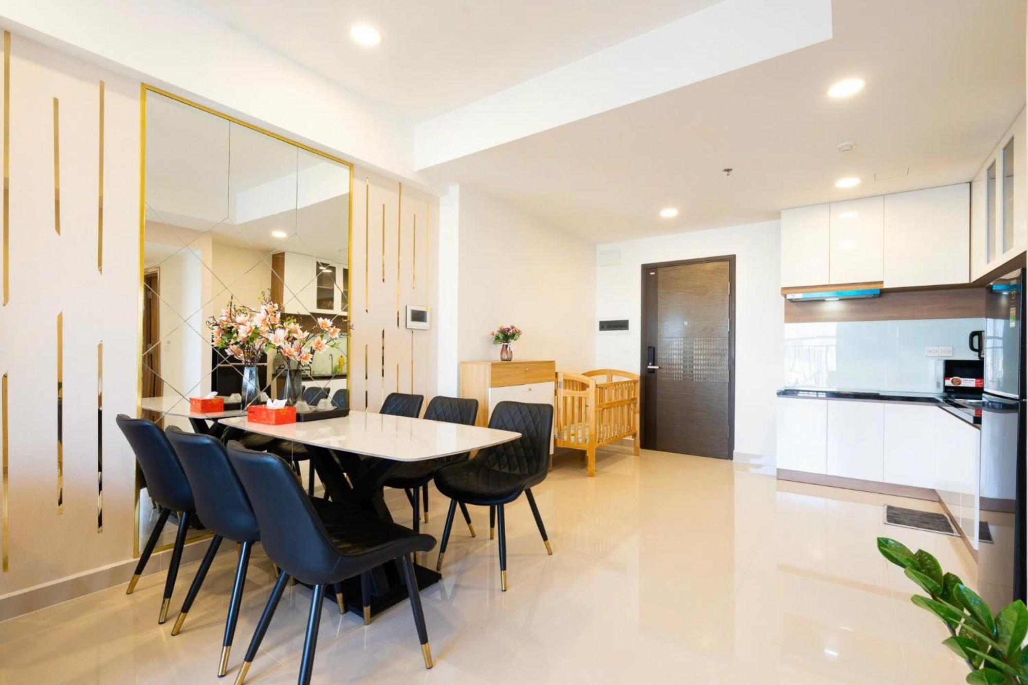Otis - Rivergate Building District 4 Apartment *